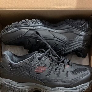 Skechers Men's Gray and Black Athletic Shoes